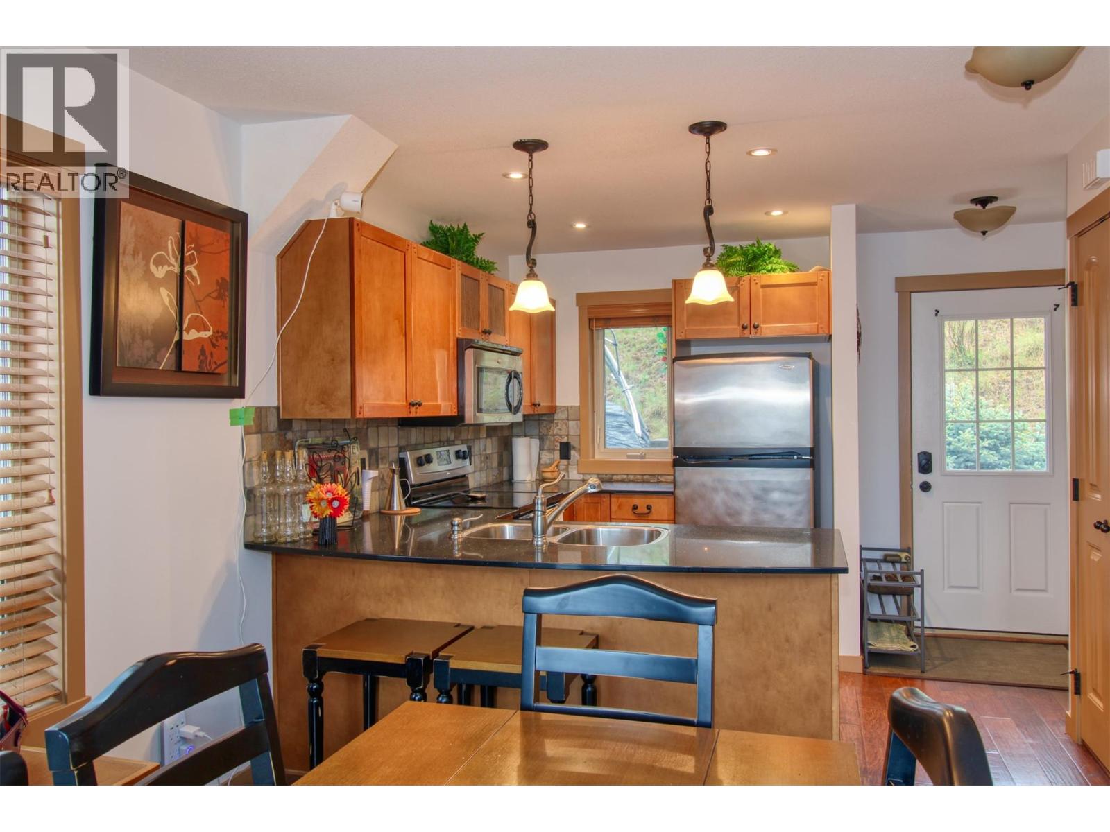 62 6931 Barcelona Drive, Kelowna