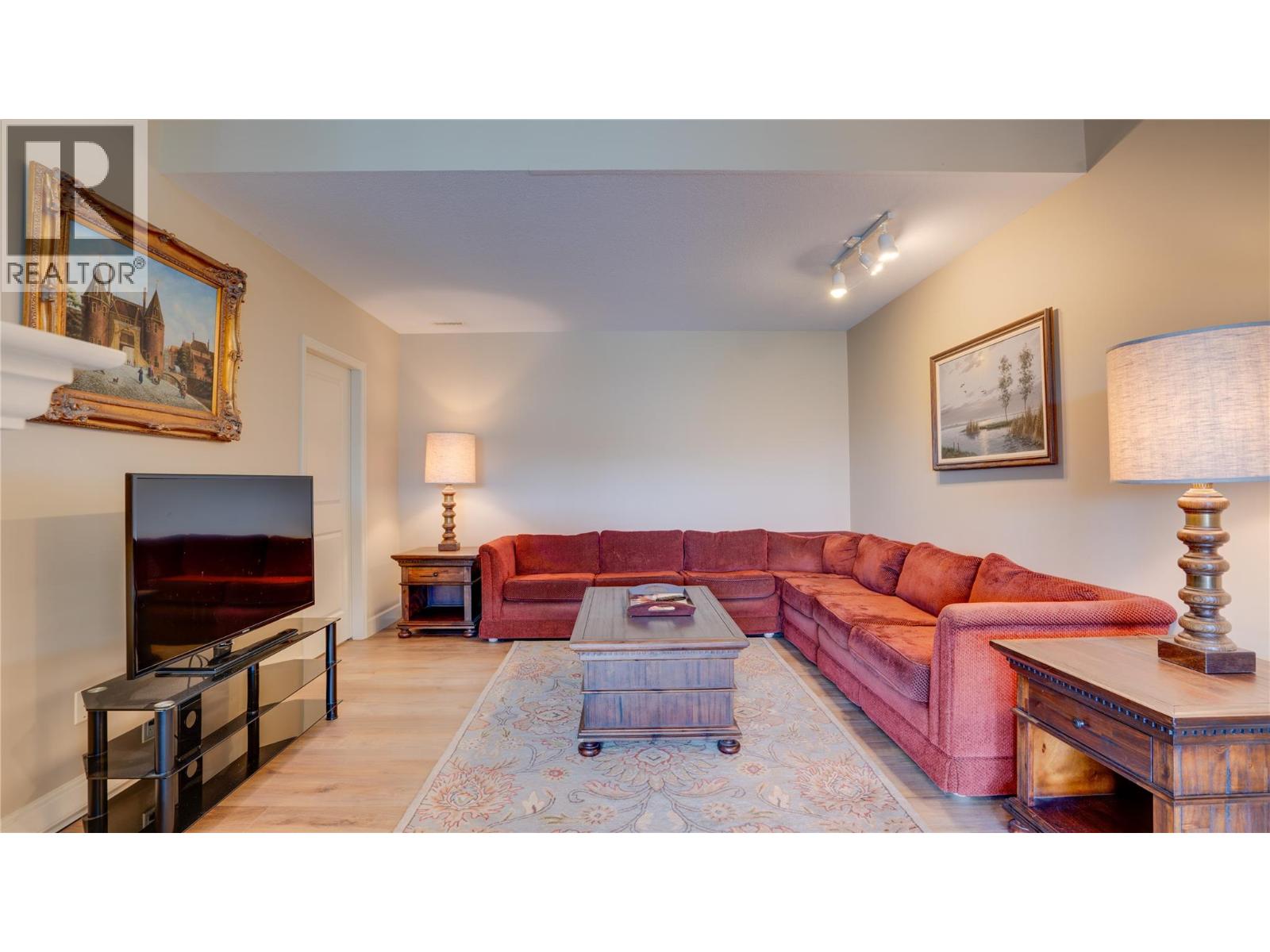 #8 Bayview Heights Lot# 8 - 33