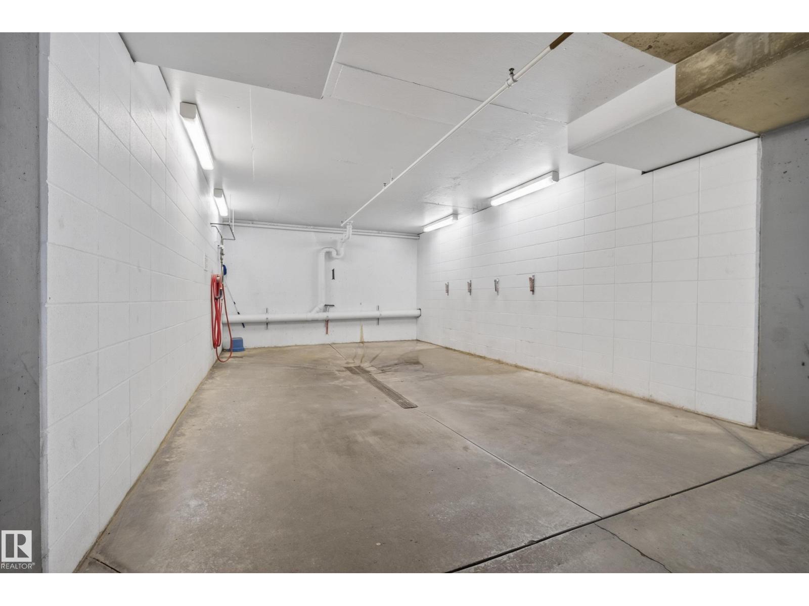 #413 8912 156 ST NW NW - 28