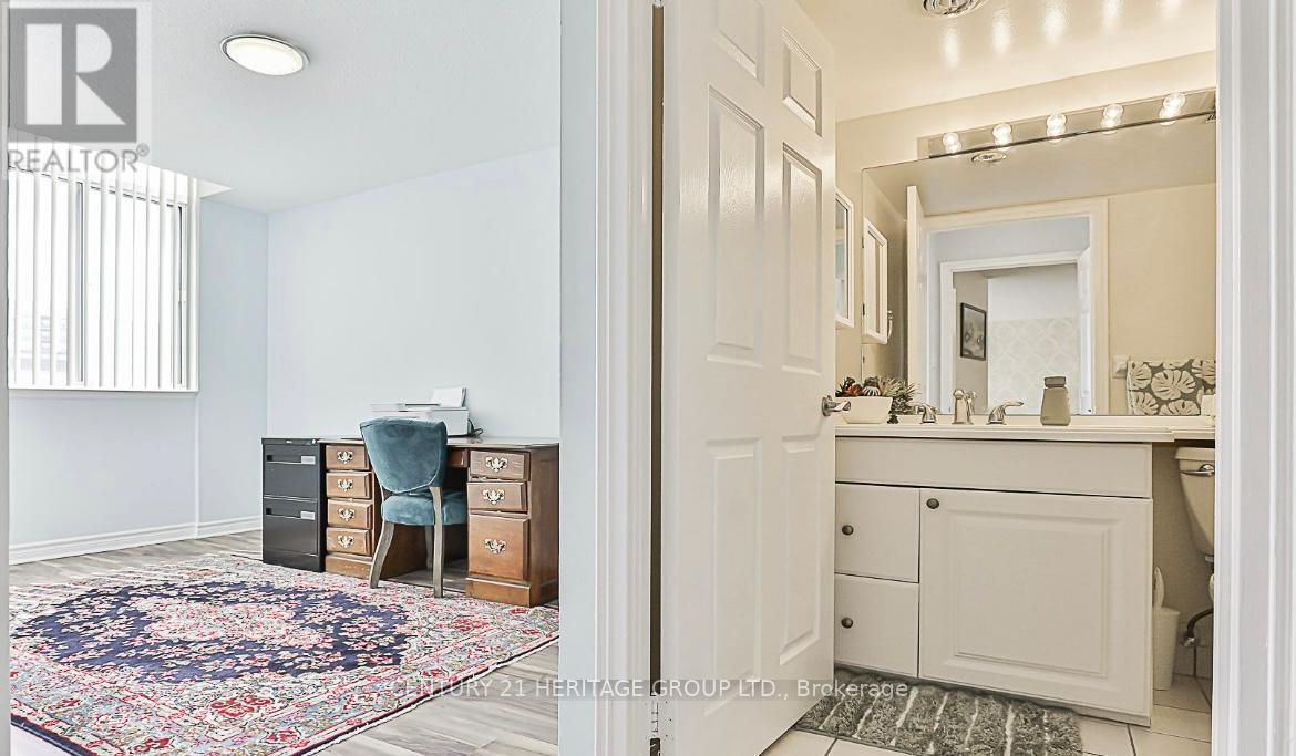 #1112 270 DAVIS DRIVE - 17