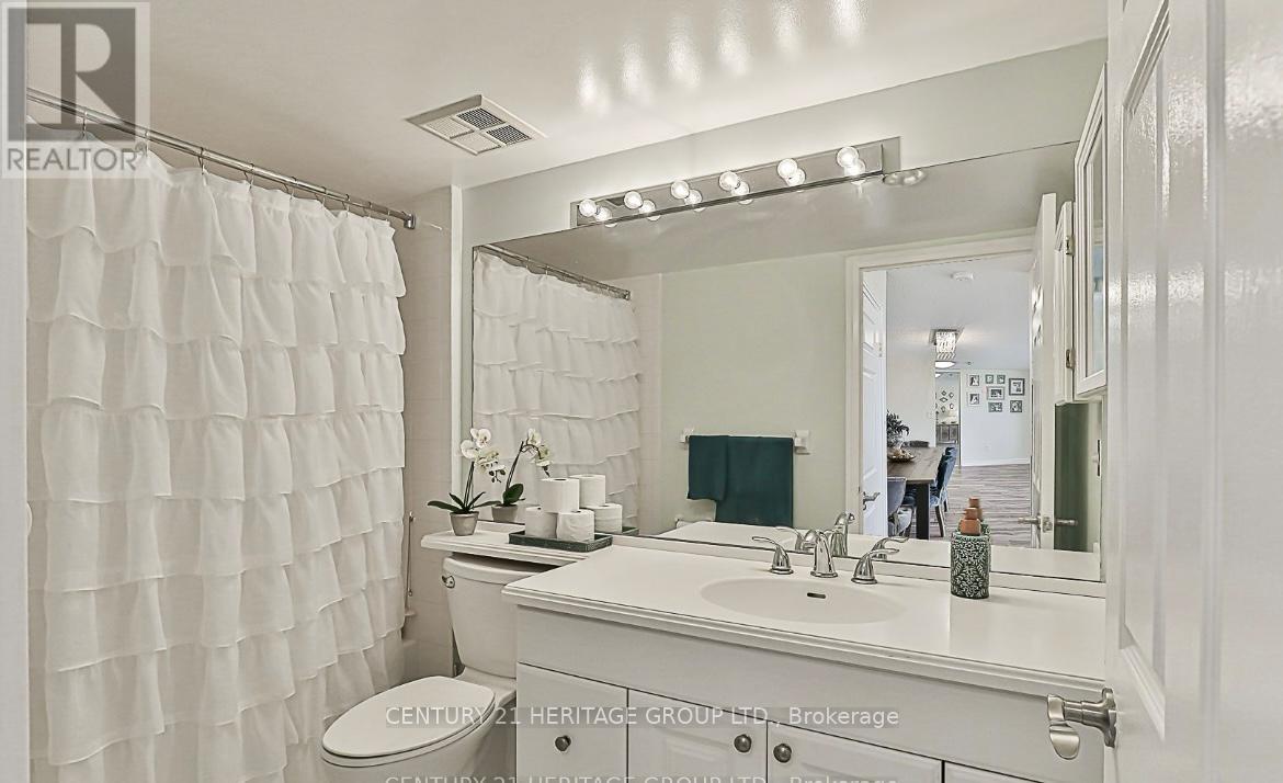 #1112 270 DAVIS DRIVE - 18