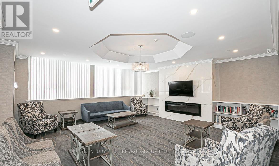 #1112 270 DAVIS DRIVE - 23