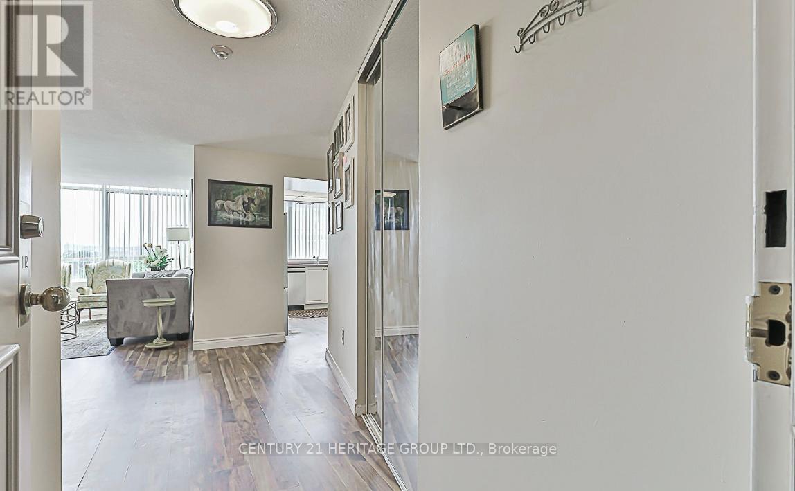 #1112 270 DAVIS DRIVE - 5