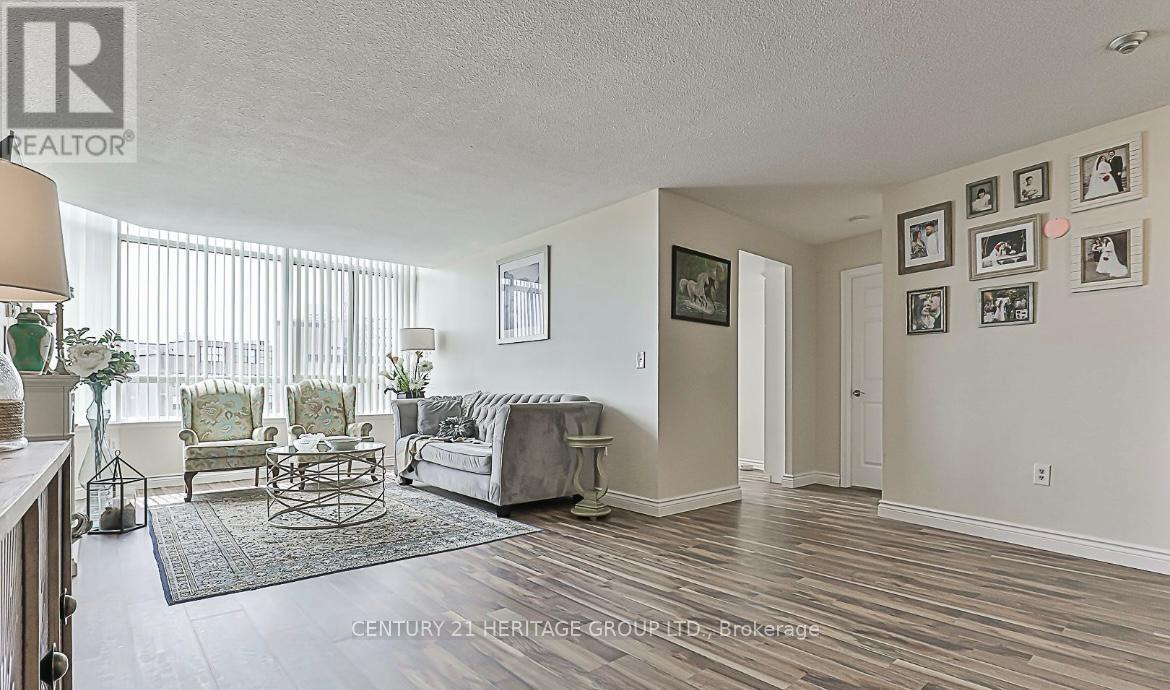 #1112 270 DAVIS DRIVE - 7
