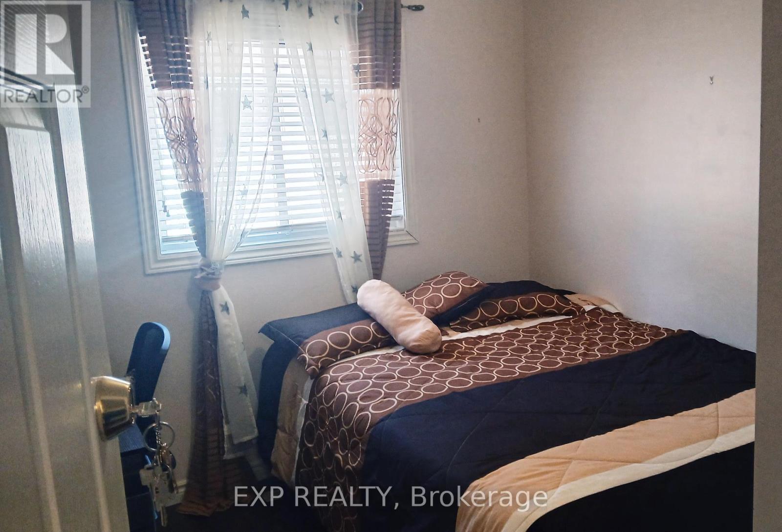 38 LIVIA HERMAN WAY - 11