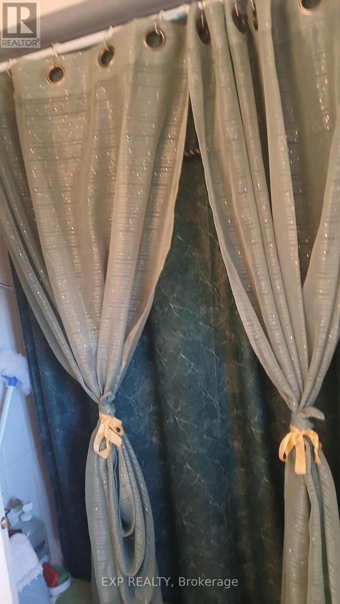 38 LIVIA HERMAN WAY - 16
