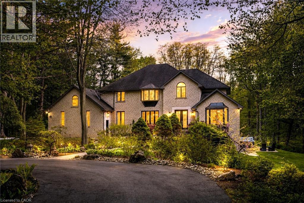 18 ELDER Crescent - 1