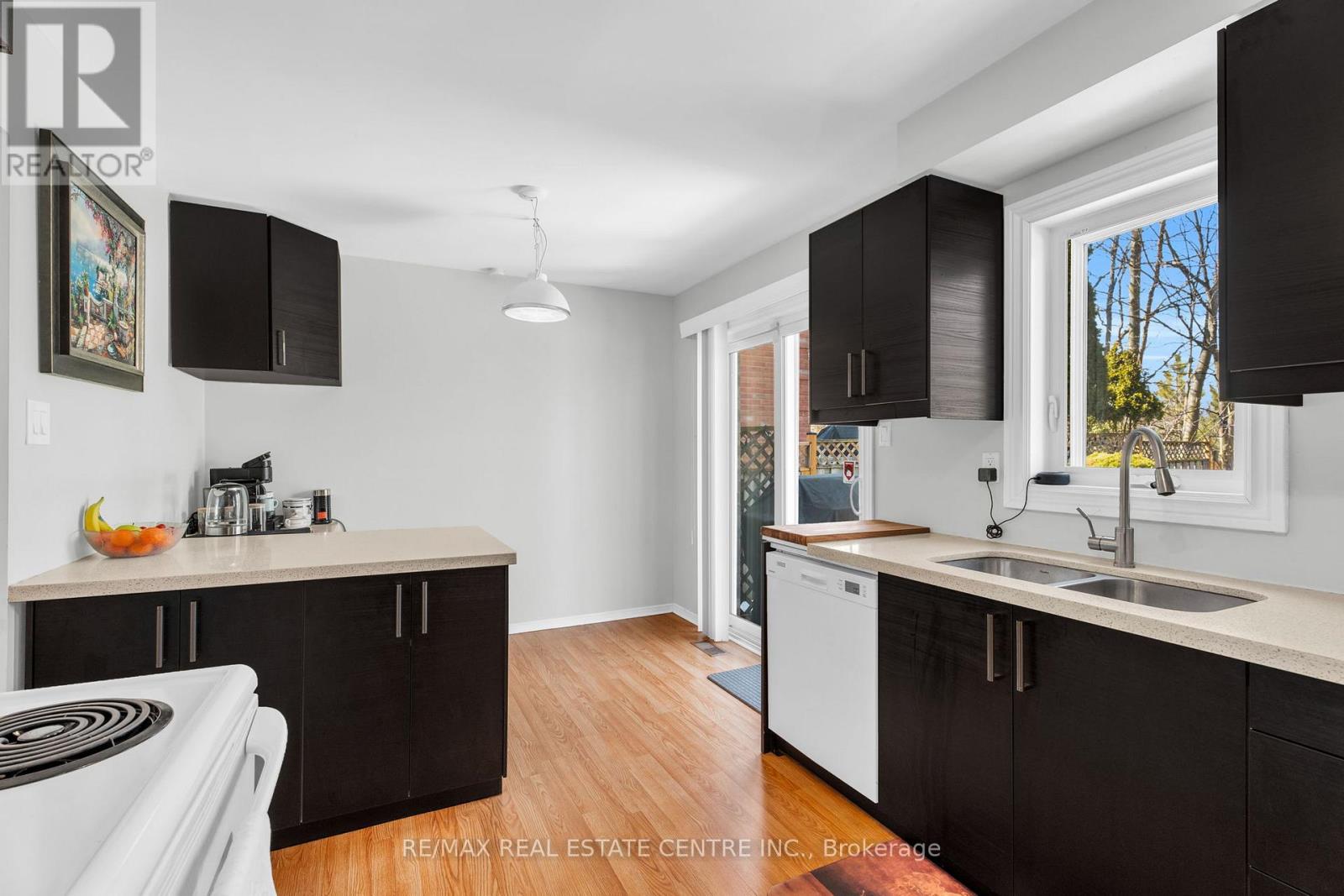 190 LISA MARIE DRIVE - 7