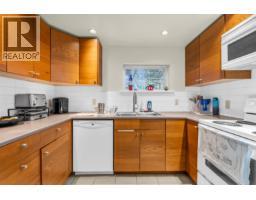 1549 W 33rd Avenue, Vancouver, BC V6M1A8 Photo 38