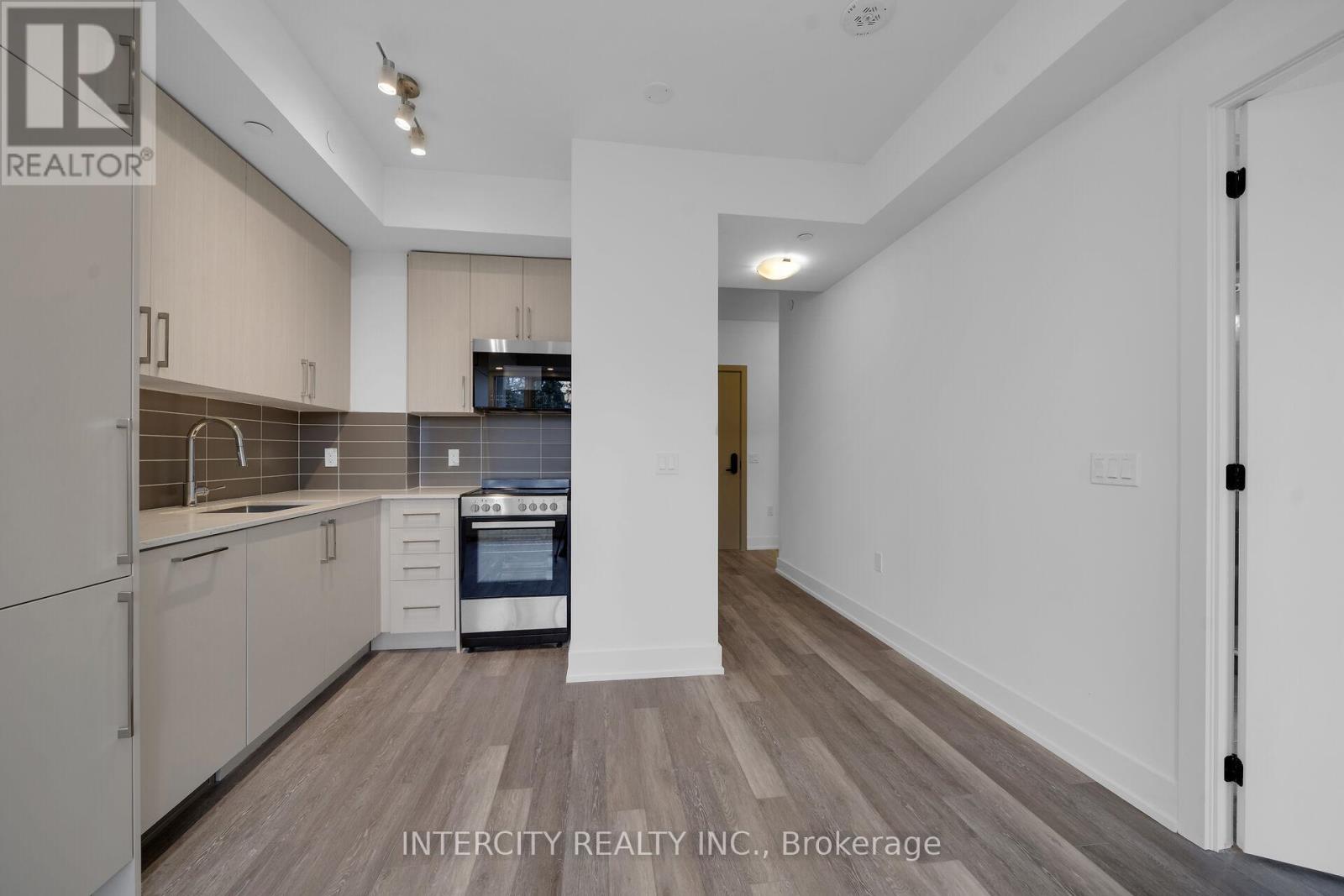 #327 2075 KING ROAD - 15