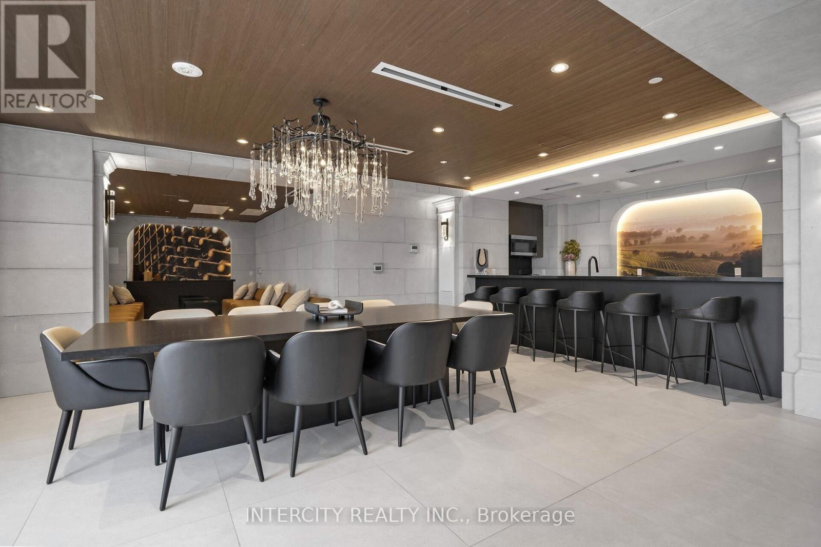 #327 2075 KING ROAD - 37