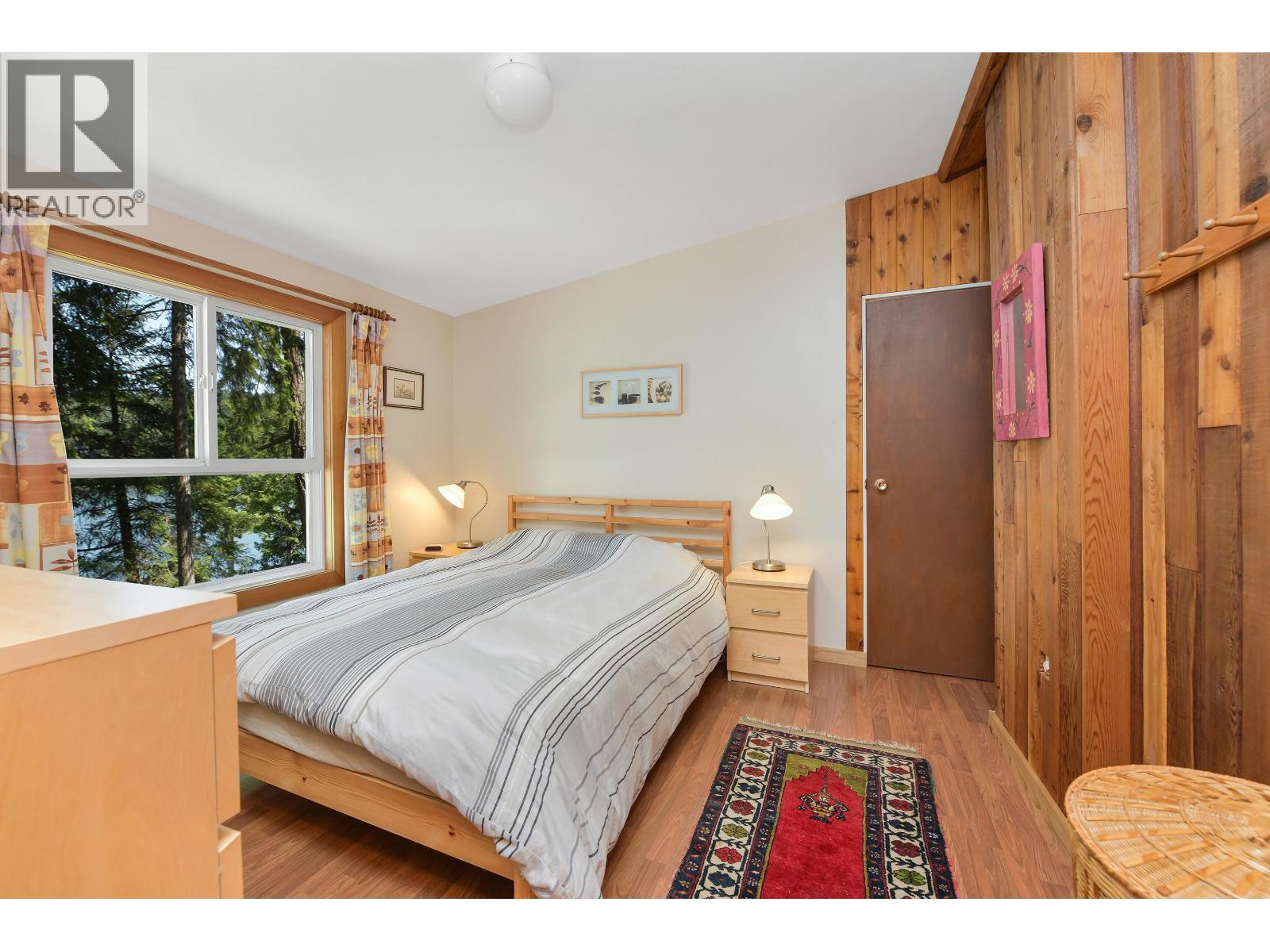 177 MARINERS WAY, Mayne Island