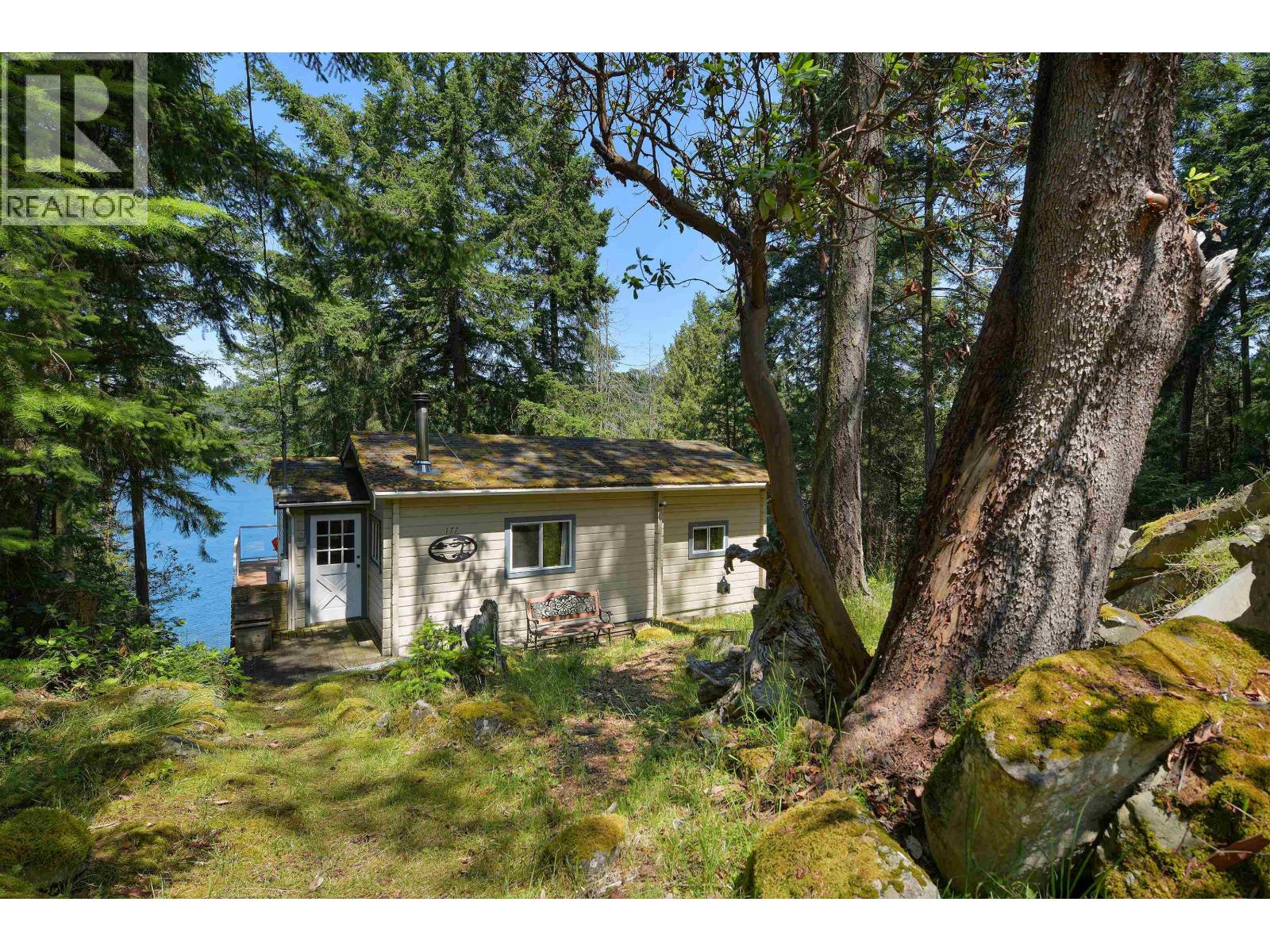 177 MARINERS WAY, Mayne Island