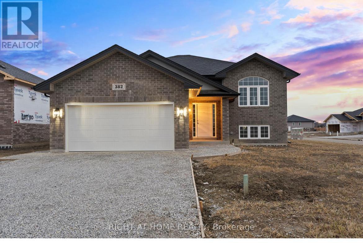 382 MULBERRY LANE