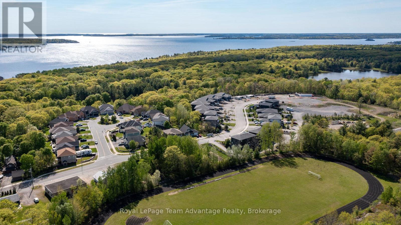 8 AVERY COURT - 37