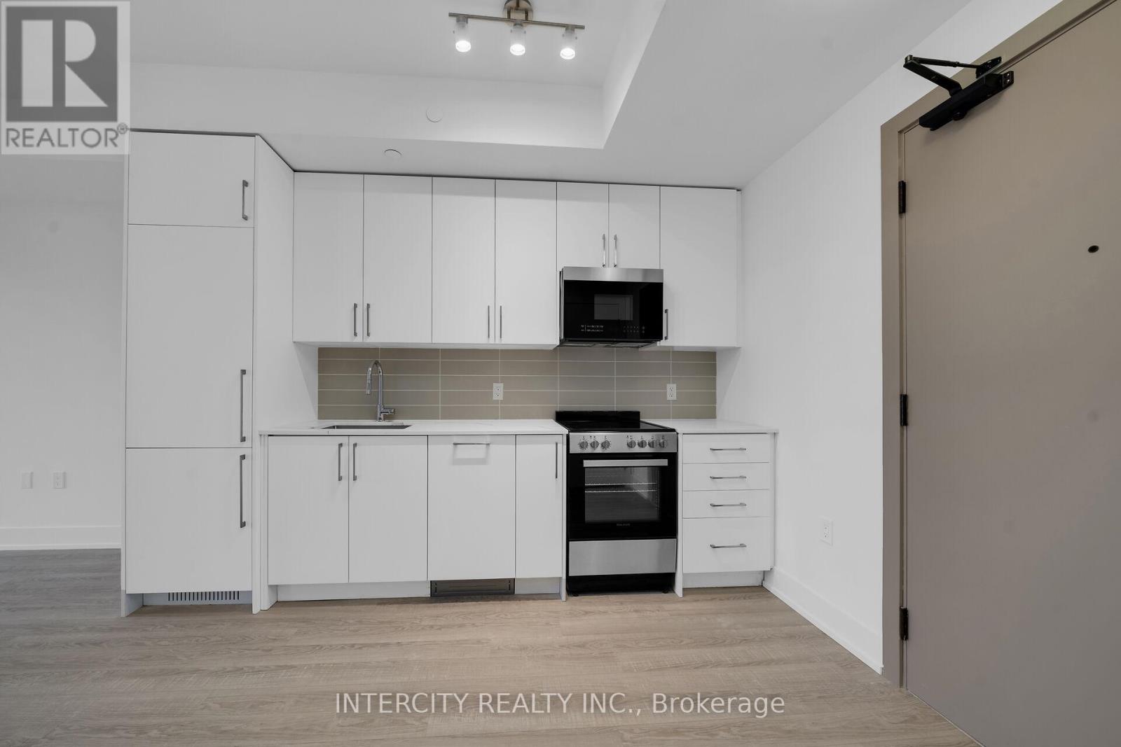 #333 2075 KING ROAD - 14
