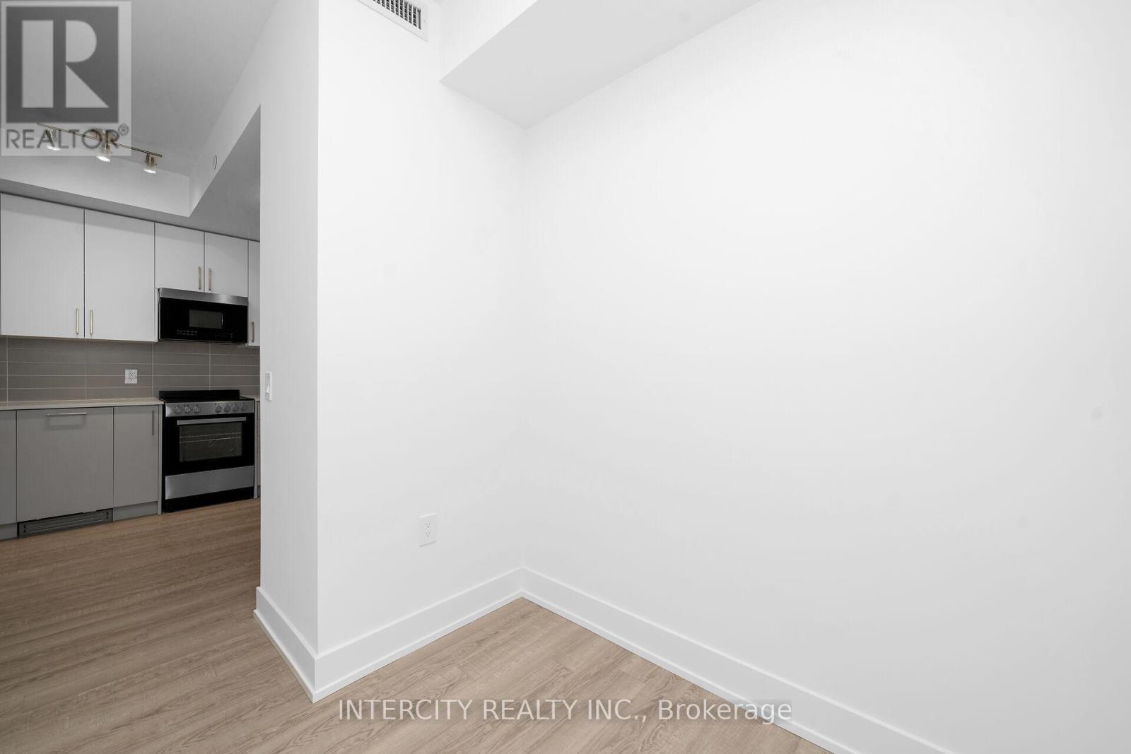 #431 2075 KING ROAD - 12