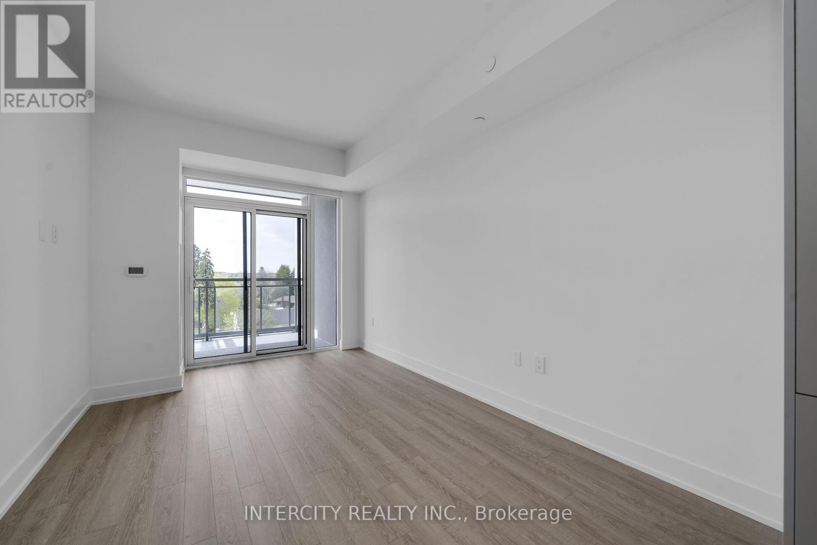 #431 2075 KING ROAD - 19