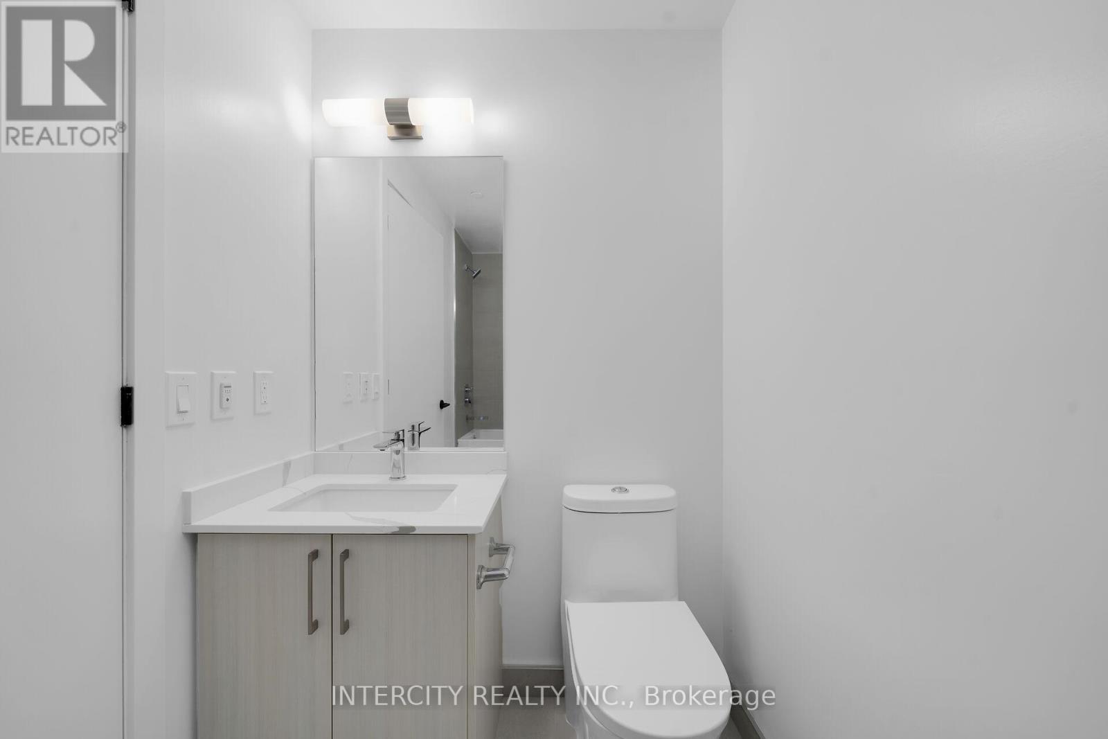 #431 2075 KING ROAD - 25