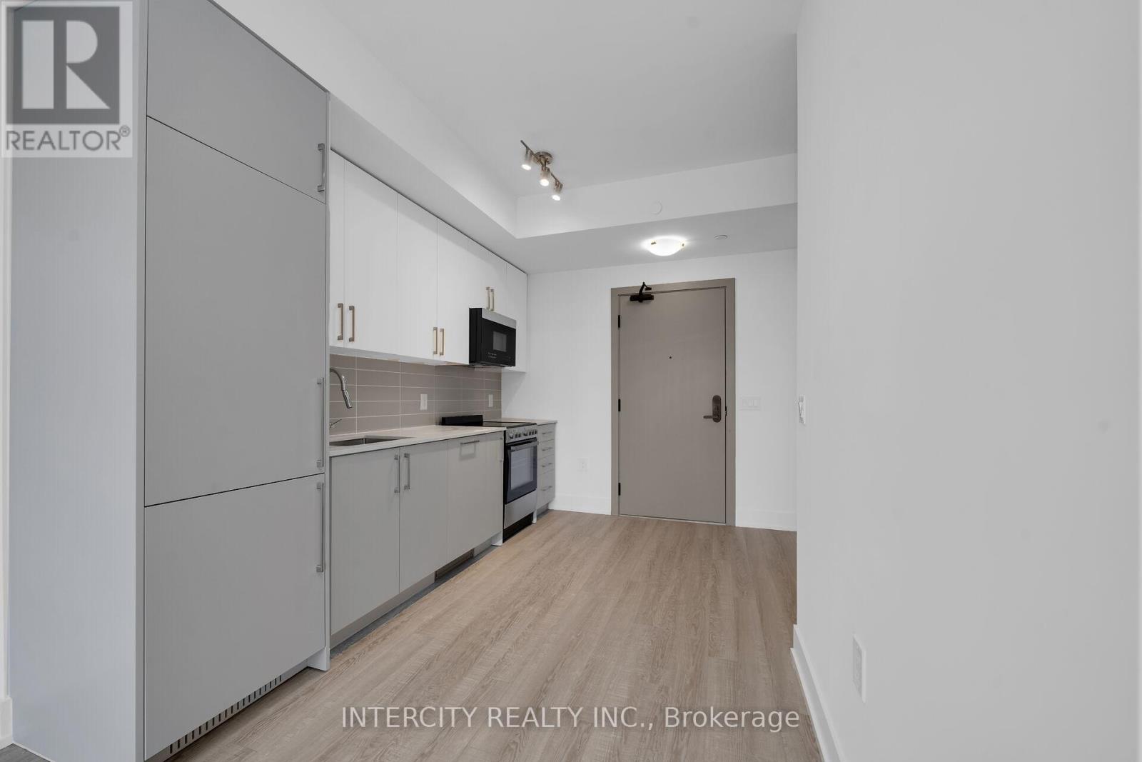 #431 2075 KING ROAD - 16