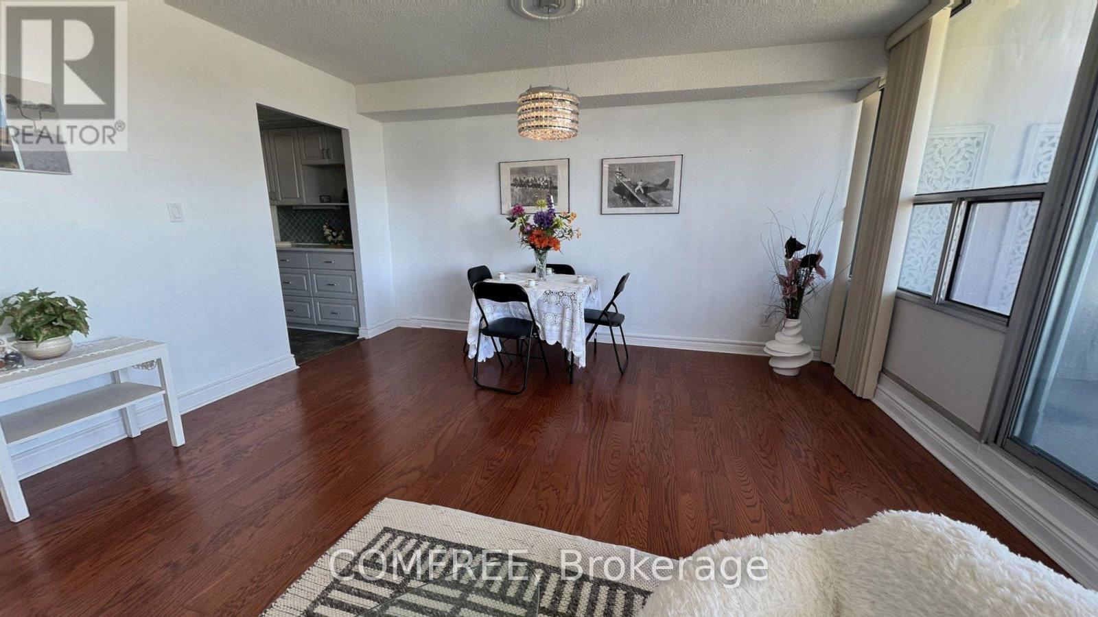 #505 55 WILLIAM STREET E - 7