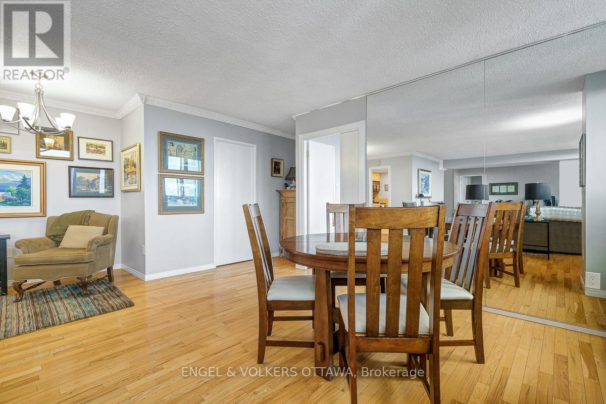 #2504 500 LAURIER AVENUE W - 13