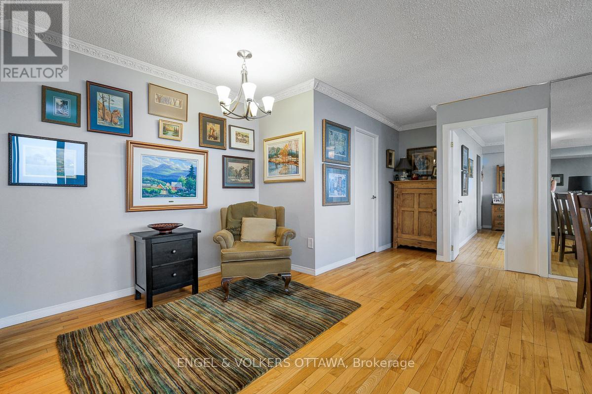 #2504 500 LAURIER AVENUE W - 14