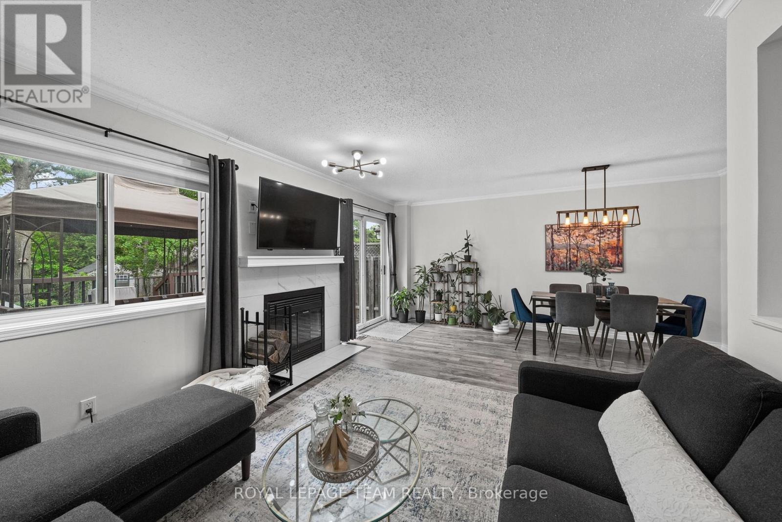 3 Bed, 2 Bath House for Sale in Ottawa – 50 SPRINGCREEK CRESCENT, Ottawa – MLS# X13231114 - Image 17