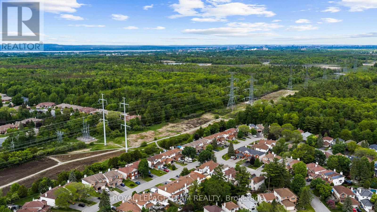 3 Bed, 2 Bath House for Sale in Ottawa – 50 SPRINGCREEK CRESCENT, Ottawa – MLS# X13231114 - Image 49