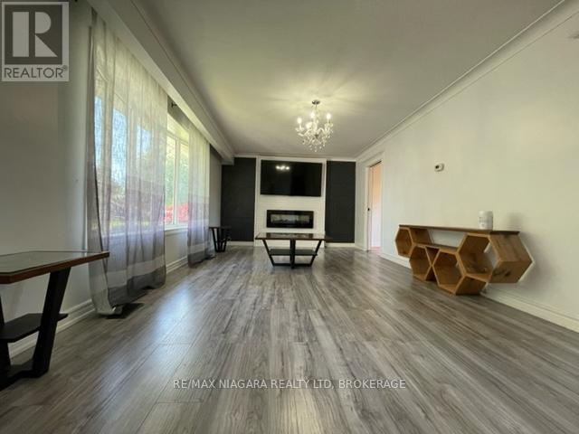 UPPER - 6307 CAROLYN AVENUE