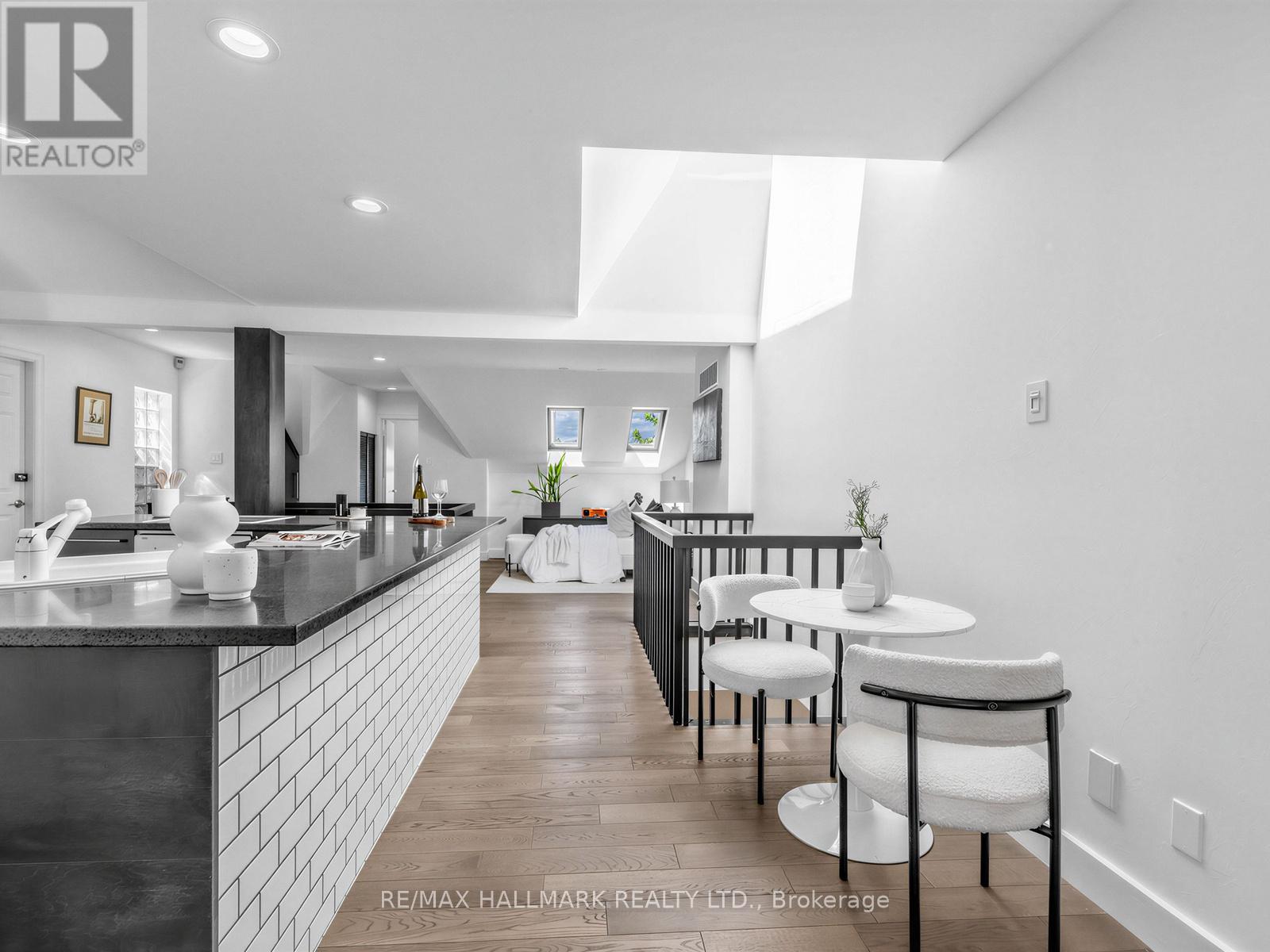 25 GRANGE AVENUE - 43