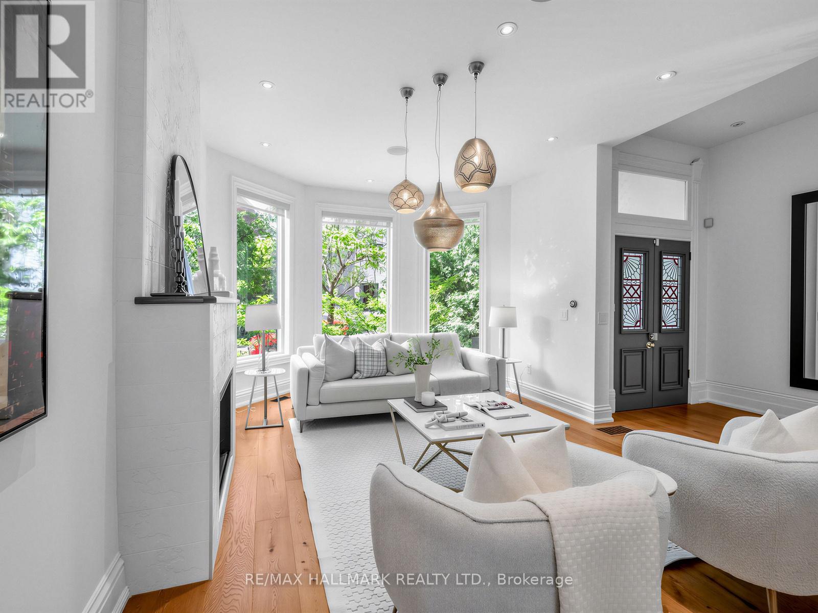 25 GRANGE AVENUE