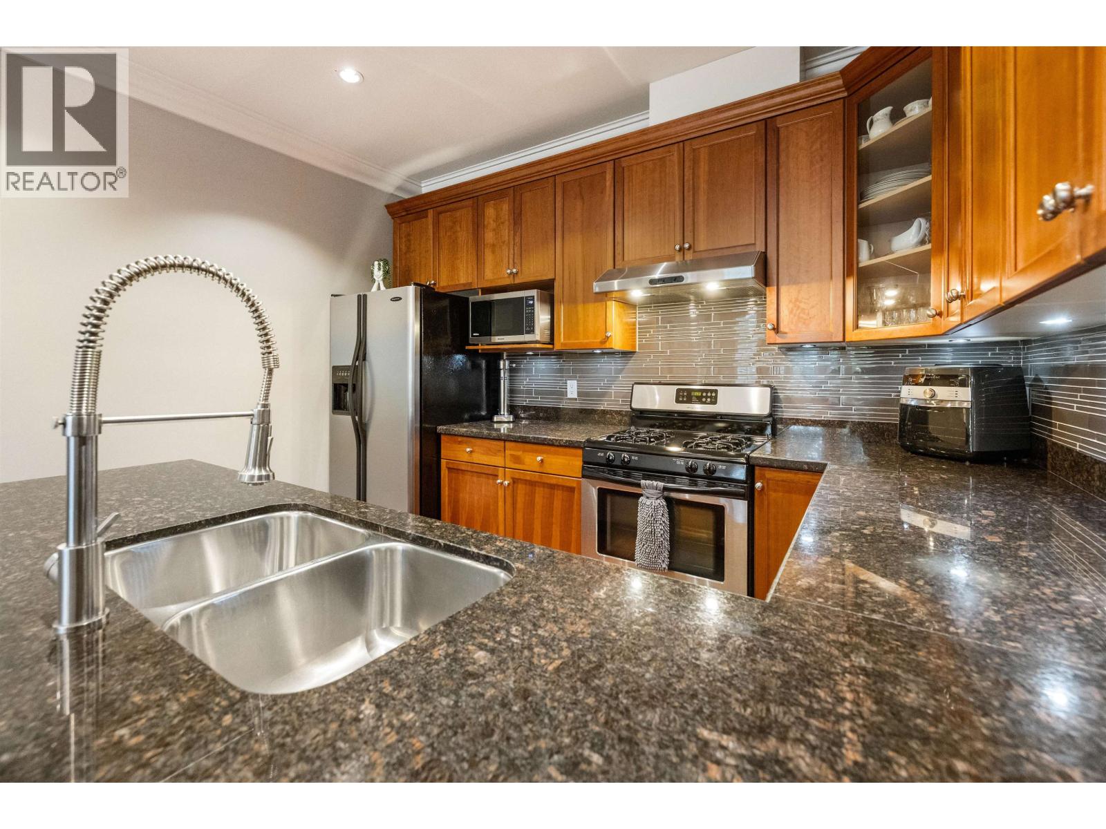 203 1642 56 STREET, Tsawwassen