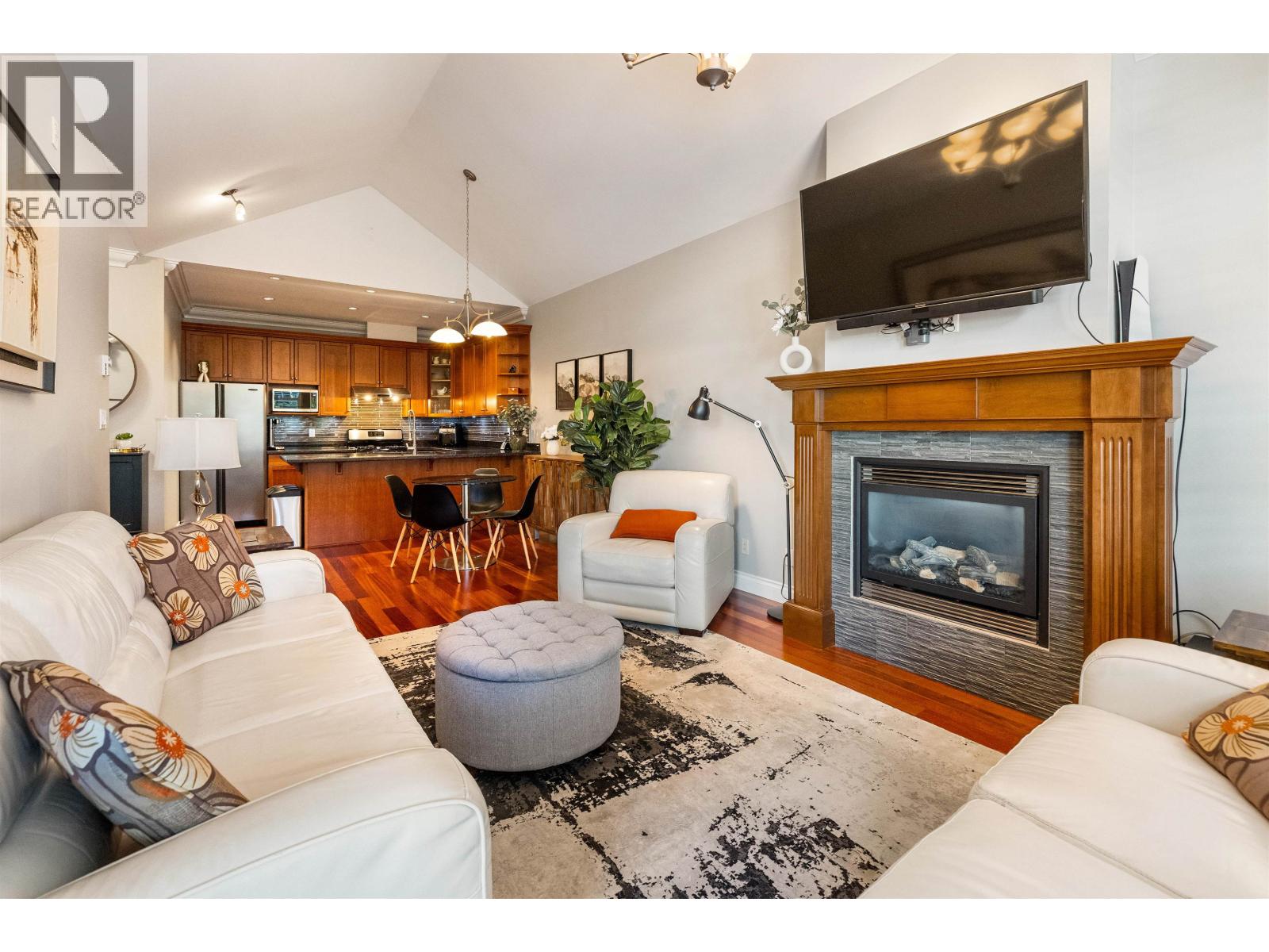 203 1642 56 STREET, Tsawwassen