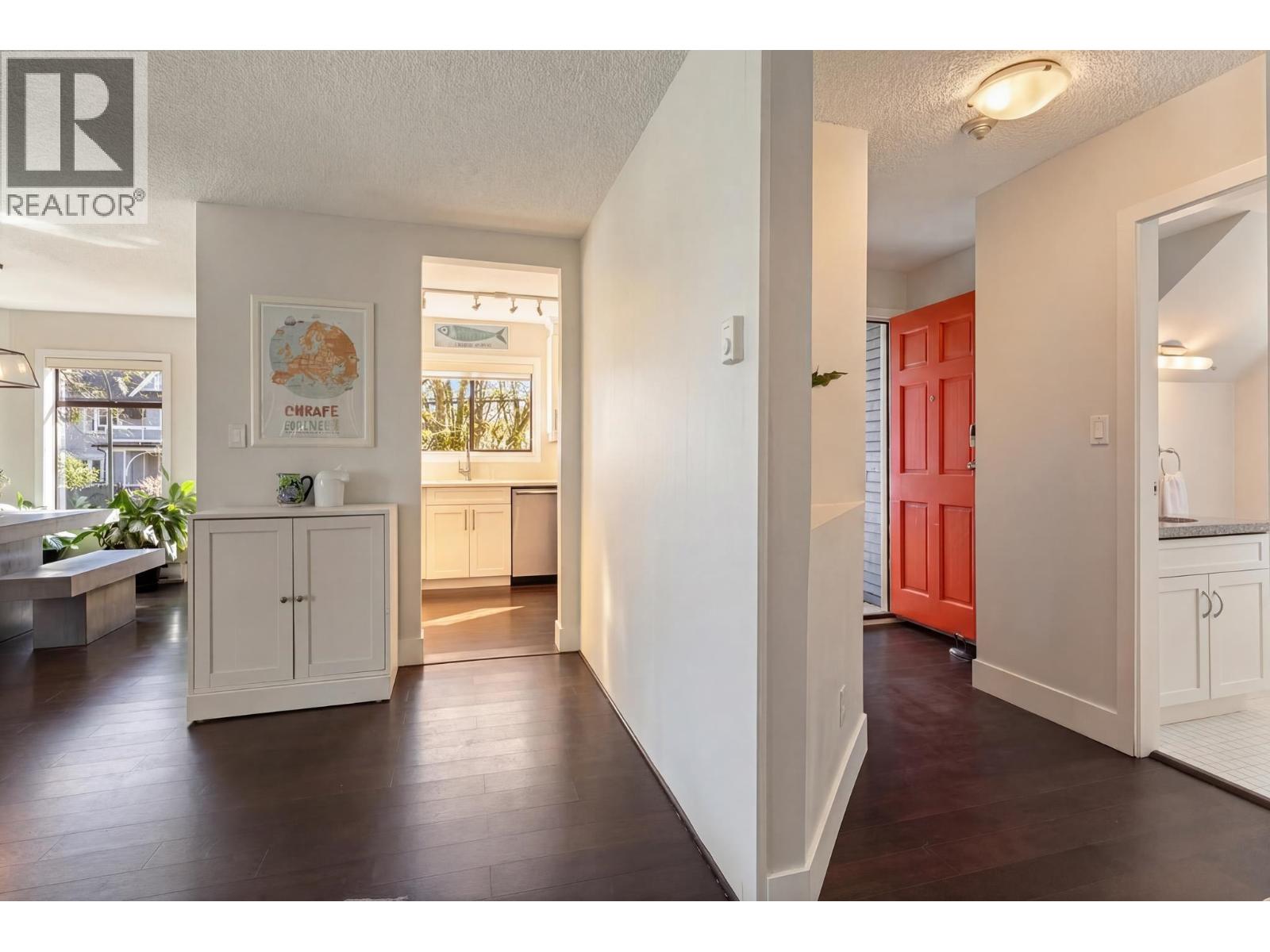 2427 W 6TH AVENUE, Vancouver