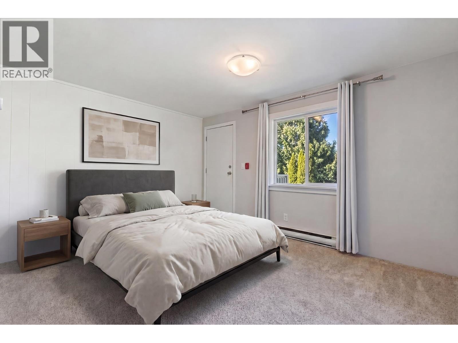 2427 W 6TH AVENUE, Vancouver