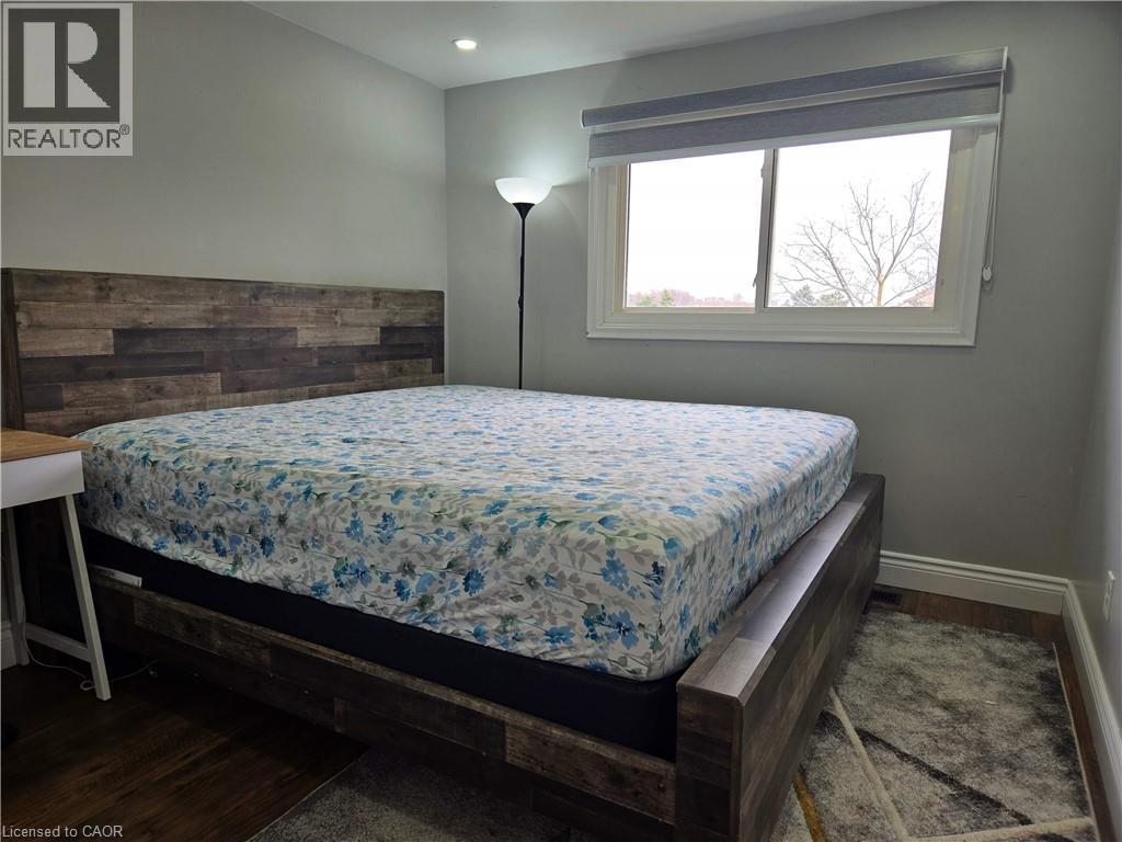 261 OVERLEA Drive - 7
