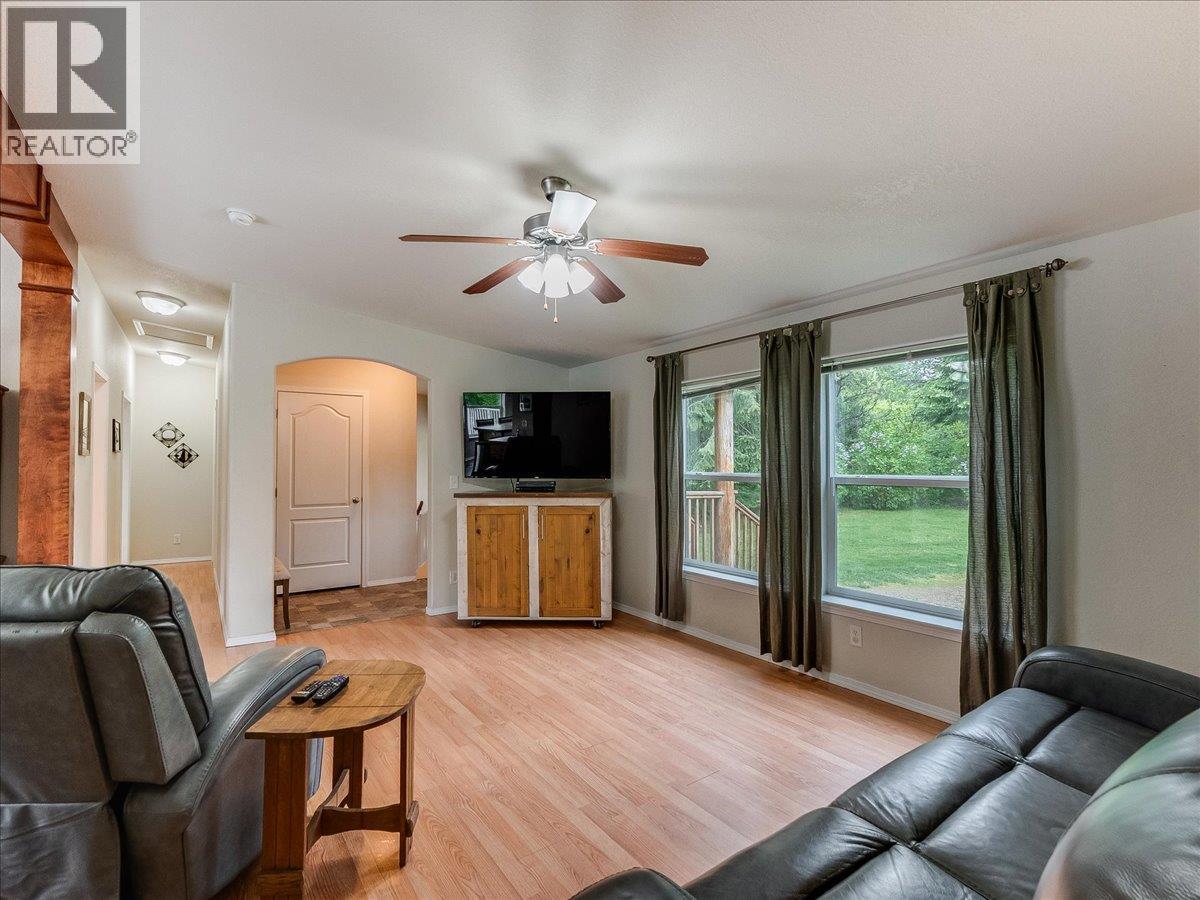 3752 Krestova Cemetery Road - 22