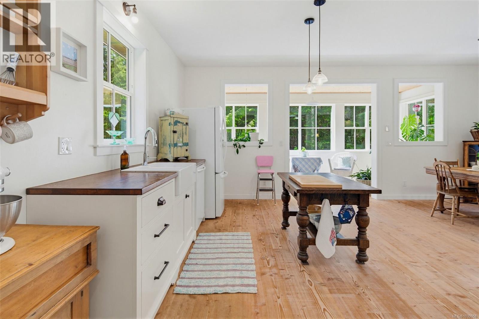 3890 Trailhead Dr - 36