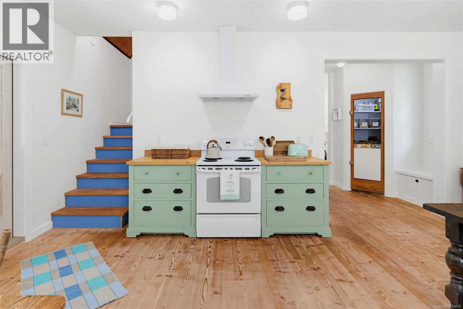 3890 Trailhead Dr - 39