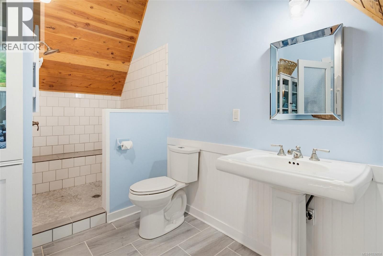3890 Trailhead Dr - 55