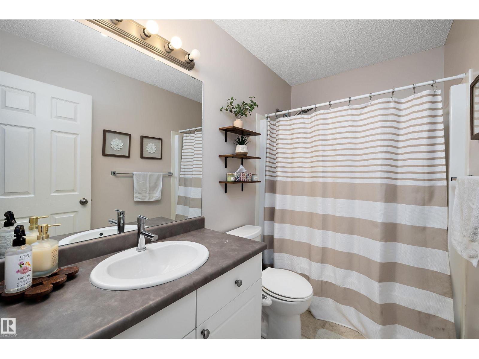 9210 163 AV NW - 19