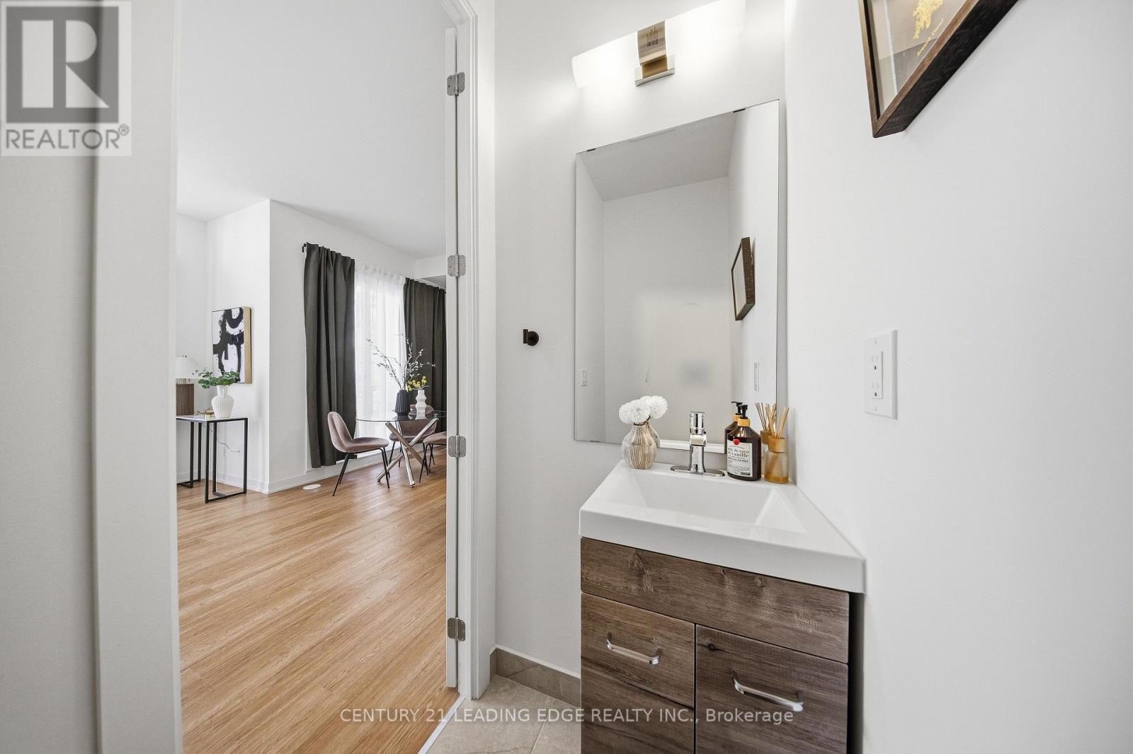 #909 2 STECKLEY HOUSE LN LANE - 17