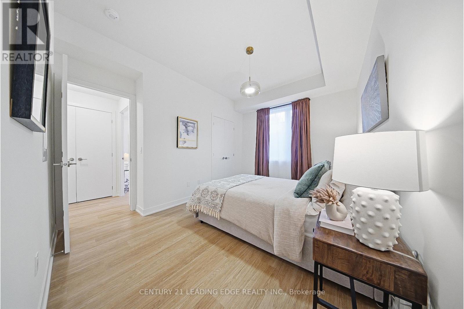 #909 2 STECKLEY HOUSE LN LANE - 22