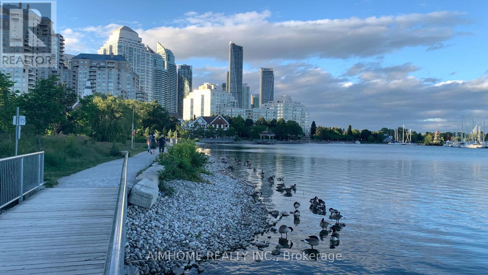 #4601 2200 LAKE SHORE BOULEVARD W - 37