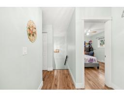 2725 Sandon Drive, Abbotsford, BC V2S7J3 Photo 9