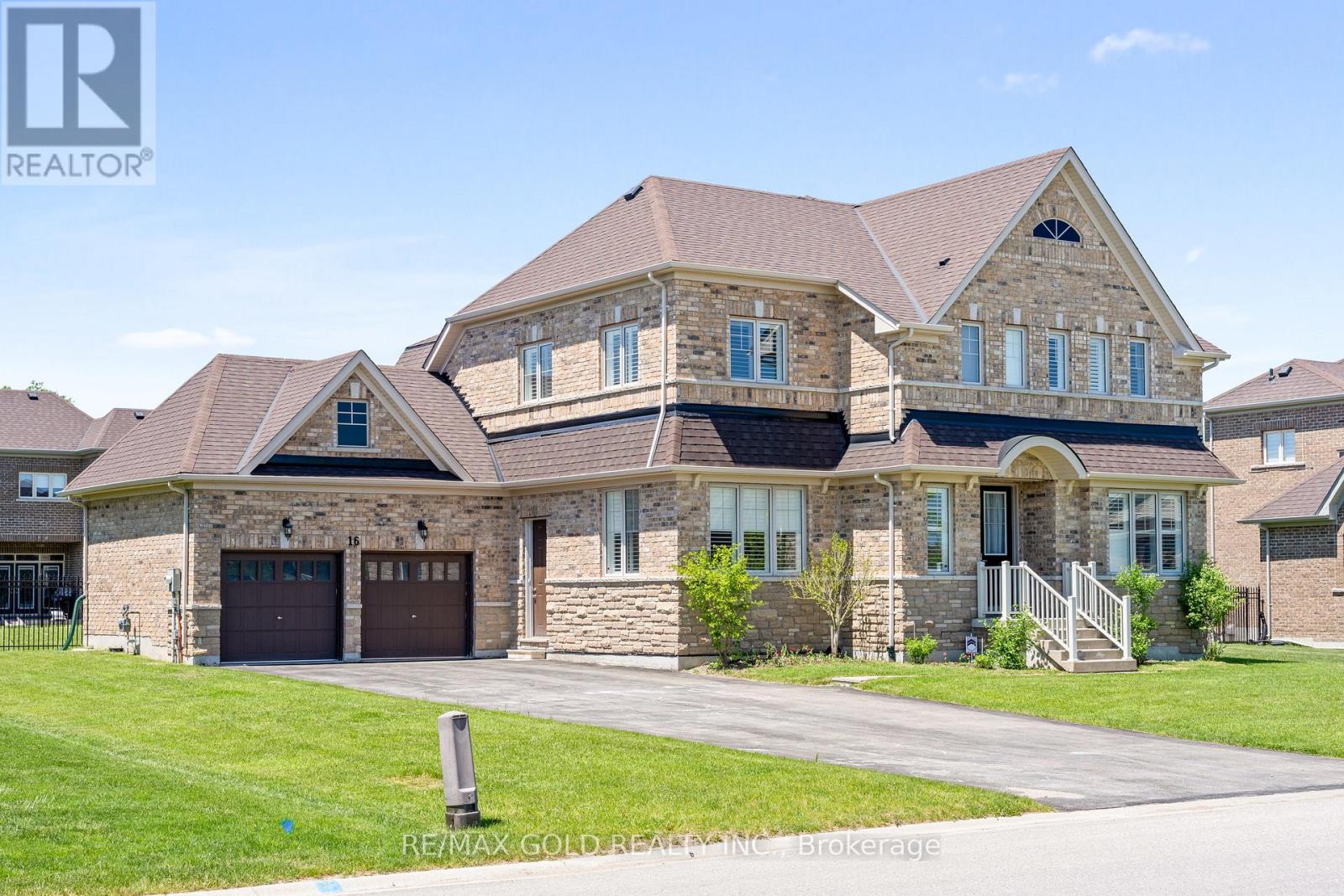 16 MEEK AVENUE - 2