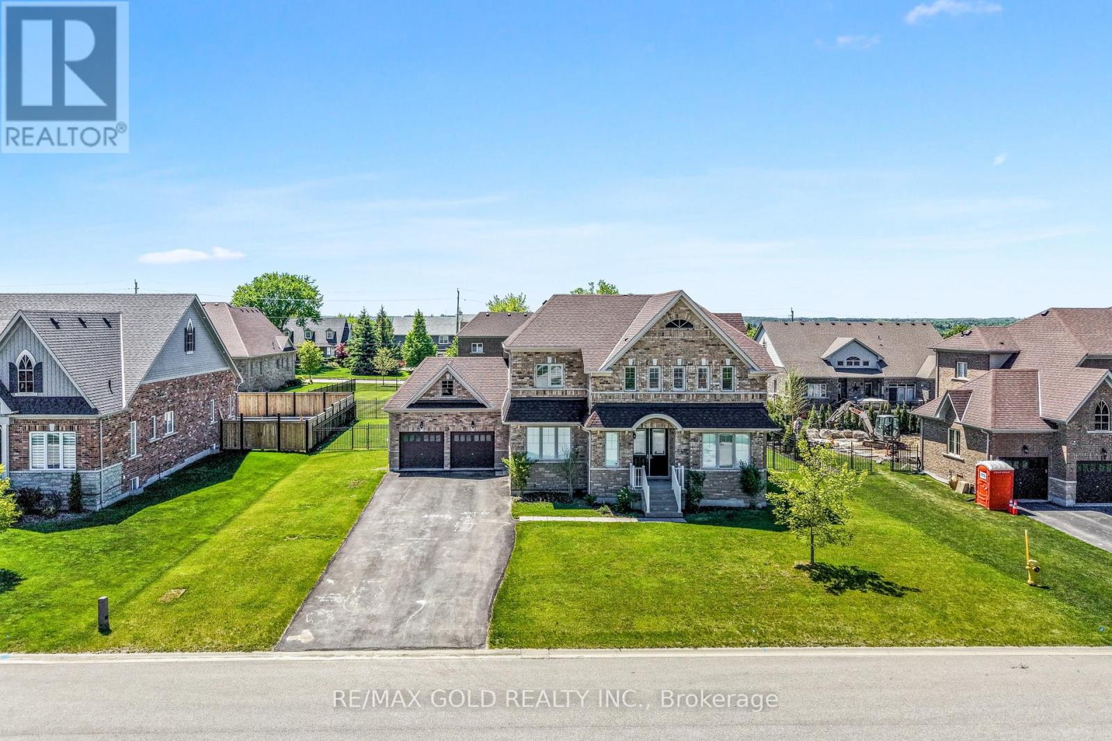 16 MEEK AVENUE - 5
