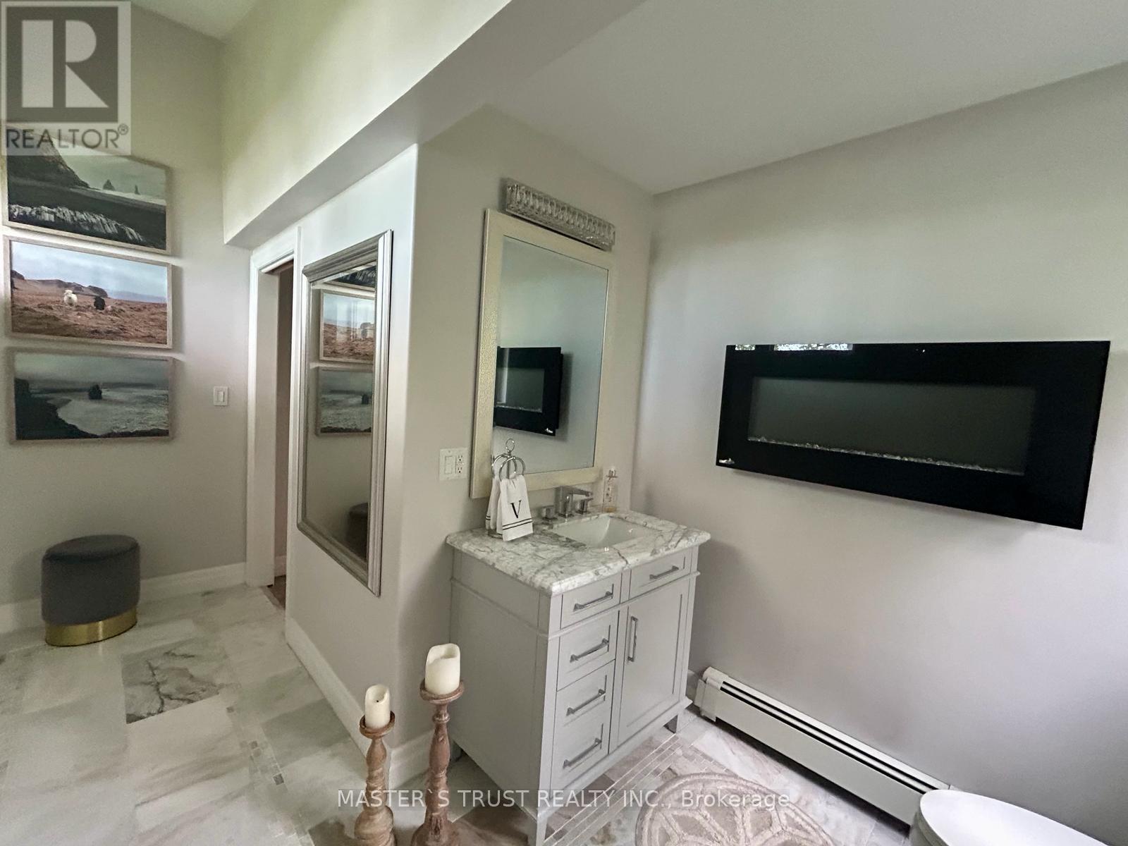 129 BEACH DRIVE - 24