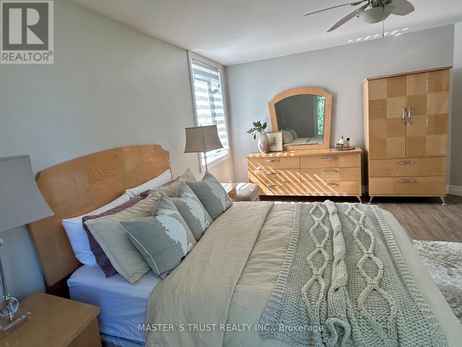 129 BEACH DRIVE - 34